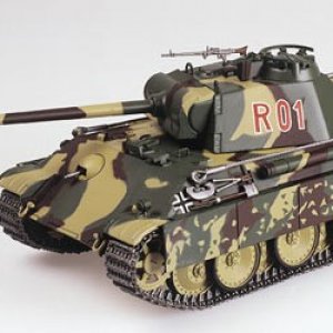 Minichamps 1st Issue: Late Version German Sd. Kfz. 171 PzKpfw V Panther Ausf. G Medium Tank - 1.SS Panzer Division LSSAH, Normandy, 1944 (1:35 Scale)