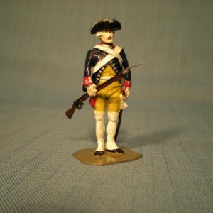 Flügelgrenadier, Regiment Garde.  This is another Puchala casting, which I unfortunately damaged in cleaning, by scraping away the bridge of his nose.