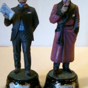 Chas Stadden Special Edition of 500 Sherlock Holmes & Dr Watson, made for the US tobacco Company Tinderbox. Nice pair and the painting is superb. ++