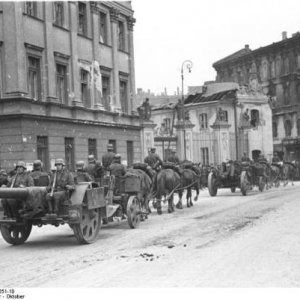 Bundesarchiv Bild 101I 001 0251 10, Warschau, Parade deutscher Truppen