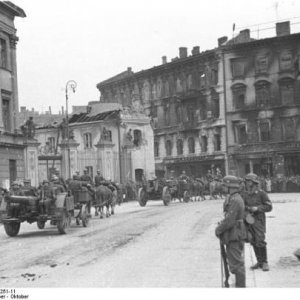 Bundesarchiv Bild 101I 001 0251 11, Warschau, Parade deutscher Truppen