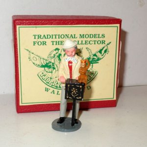 c46 organ grinder man