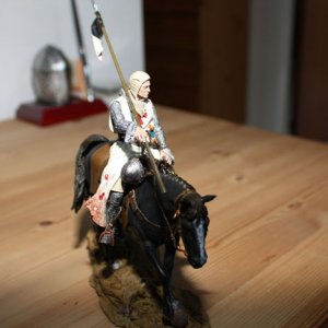 Andrea Miniatures Templar Knight on horseback c. XI  S8 F40   90 mm (4)