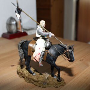 Andrea Miniatures Templar Knight on horseback c. XI  S8 F40   90 mm (5)