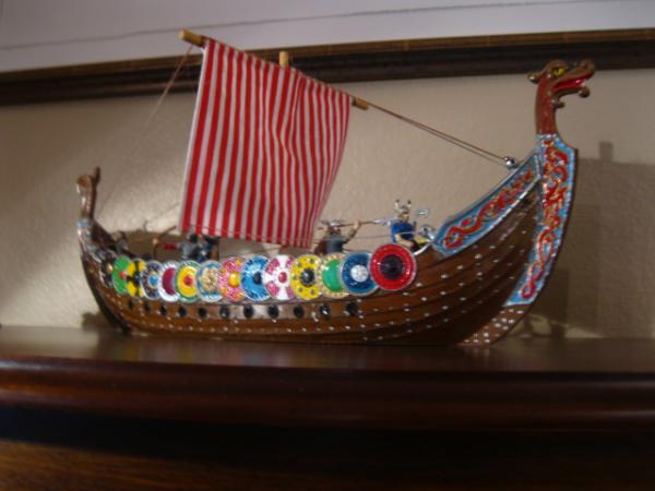12 24 10 010 Hornig Viking Ship