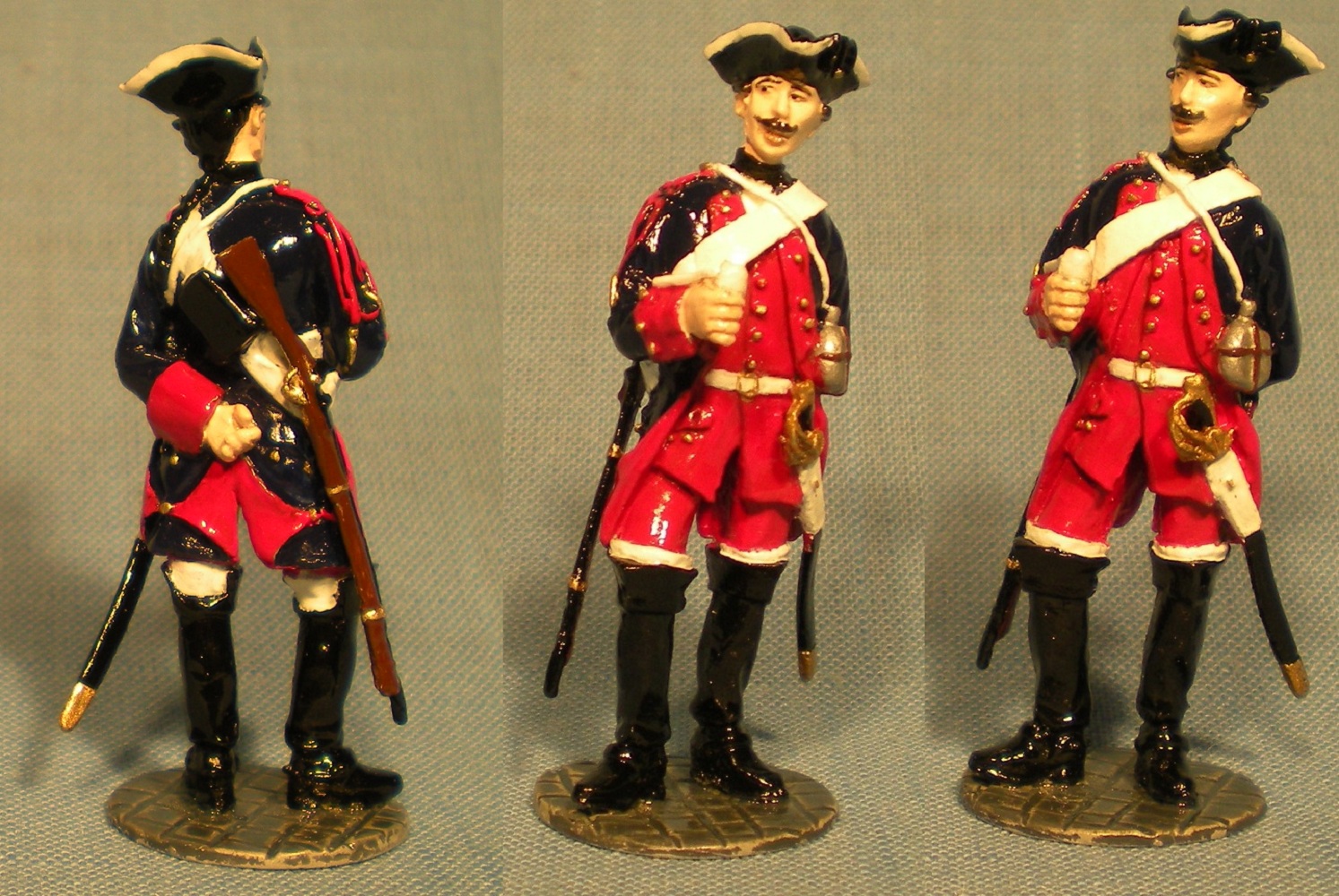 A dragoon of the regiment of Count Kolowrat, and another great figure by Rylit.  He illustrates the variation in uniform colors among the Austrian dra