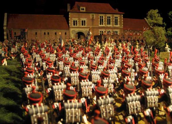 A French line infantry column buttaults the South Gate.