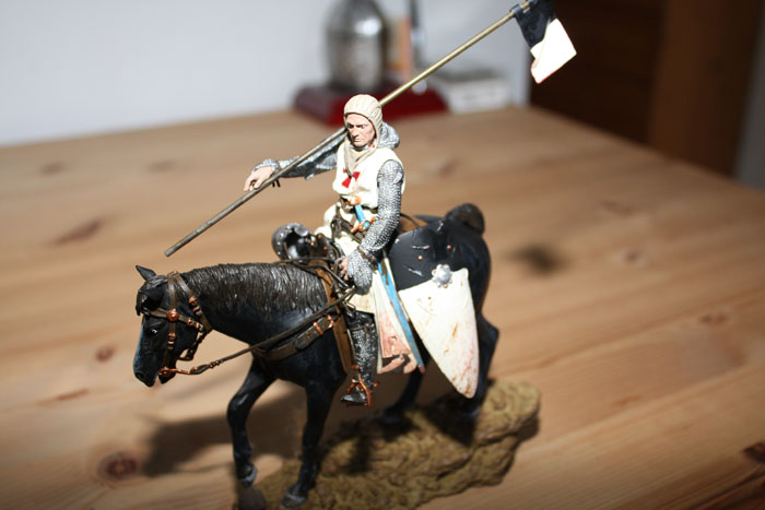 Andrea Miniatures Templar Knight on horseback c. XI  S8 F40   90 mm (2)