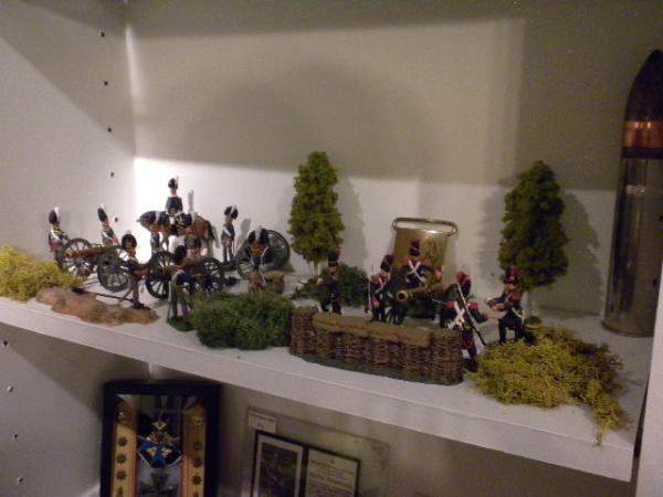 British Horse Artillery (Hinchcliffe) and French Old Guard Artillery battery (by Britains)