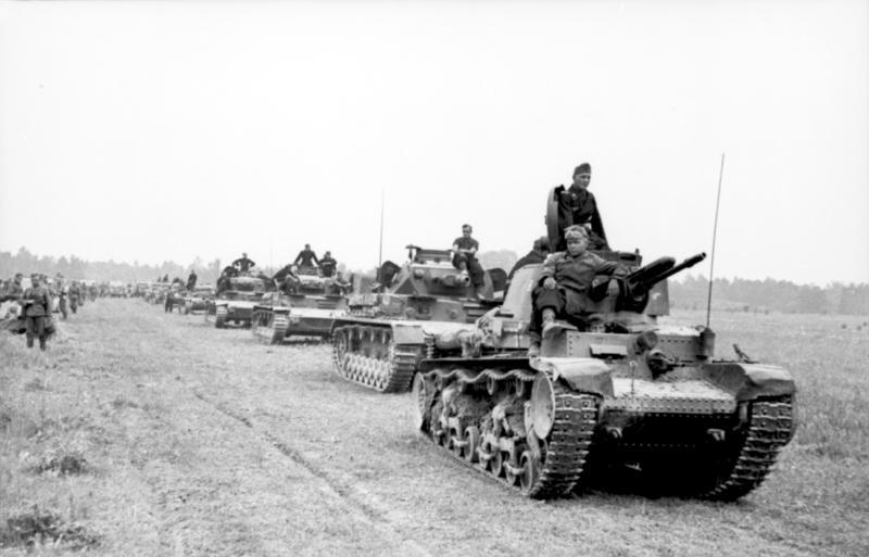 Bundesarchiv Bild 101I 769 0236 23, Frankreich, Panzer 35t und Panzer IV