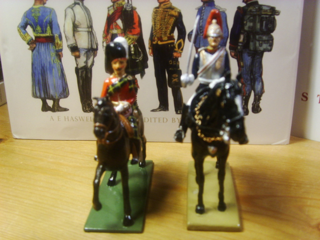 buttet B&R Trooper & William Britain for comparison