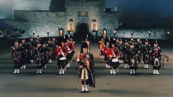 Canadian Scottish Edinburgh Tattoo2004