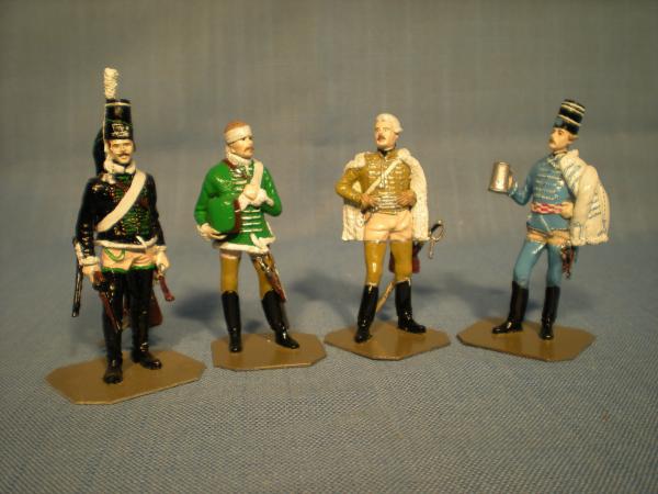 Hussars, from left to right, Belling's Regiment, two from Kleist's Regiment and from Natzmer's Regiment.  The Belling hussar is a casting by Puchala, 