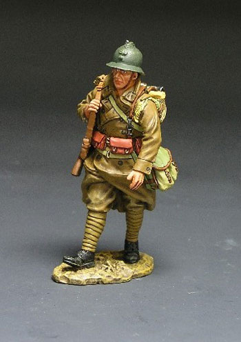 King and Country Fields of Battle French Poilu Marching FOB004