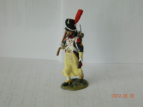 King and Country Napoleonics French 3rd Line Infantry Grenadier Pioneer Marching NA28