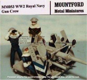 mm053_00 British Royal navy WW2 or post war gun crew.jpg