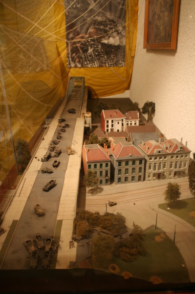 Model from the Airborne Museum in Arnhem, showing the destruction of the German light recon troops and defence positions of 2 para etc by the bridge.