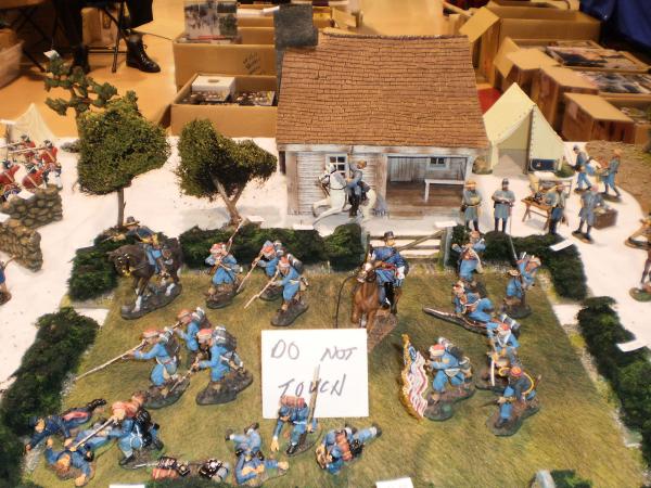 New Zouaves from Collectors Showcase with the new Britains ACW farmhouse