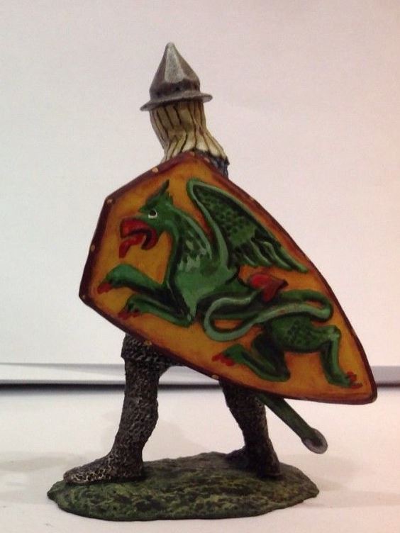 Publius Toy Soldiers PTS 5012 Byzantine Warrior 12th to 13th century with dragon on shield paint