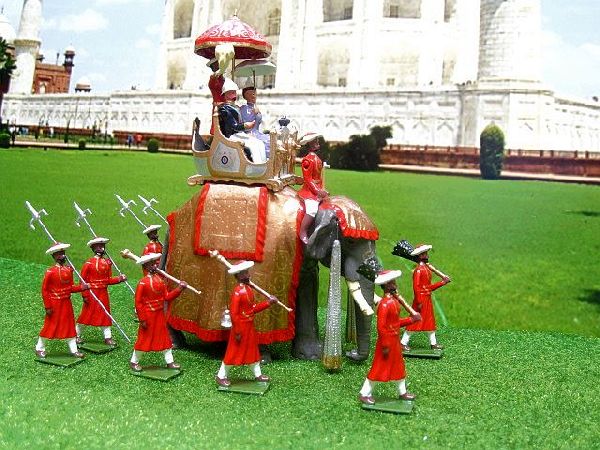 Set 138-Viceregal Elephant and attendants(14 pieces)