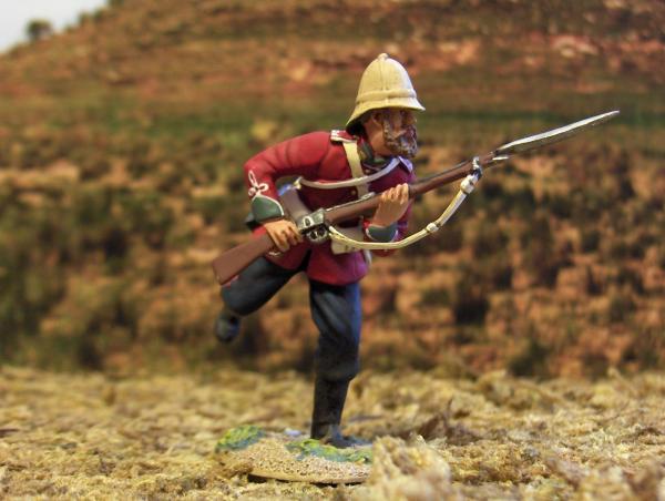 Figurine William Britains 20044 - Soldat Britannique 24th Foot Chargeant - Guerre Anglo-zouloue