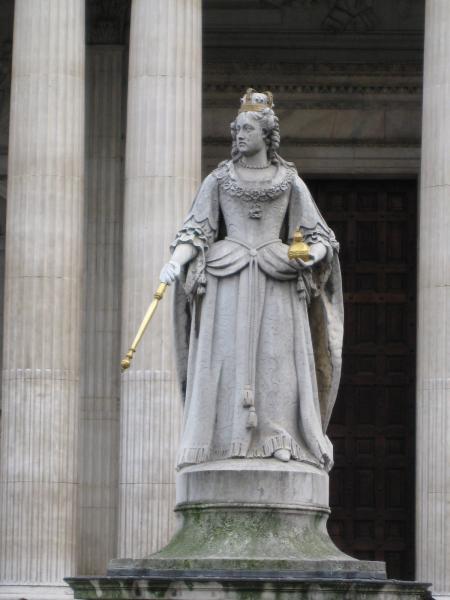 Statue of Queen Anne in front of St. Paul's Cathedral