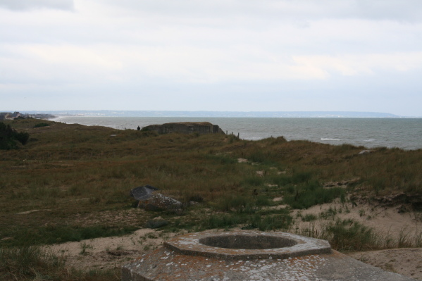 Tobruk and other bunkers, Utah beach