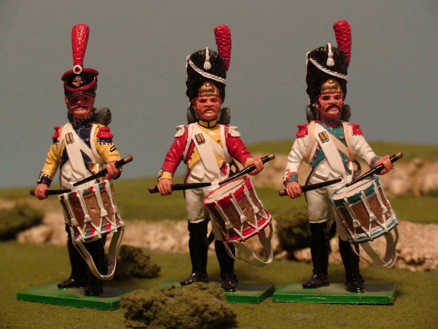 WA67A - Les Tambours II
67th Regiment of the Line - Shako, yellow tunic
1st Swiss Regiment - Bearskin, red tunic
Oudinot's Grenadiers - Bearskin, whit